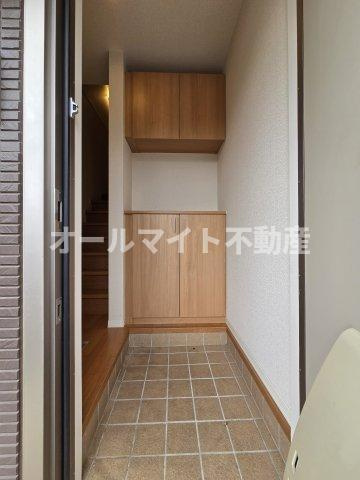 エクセレント・ステージの玄関