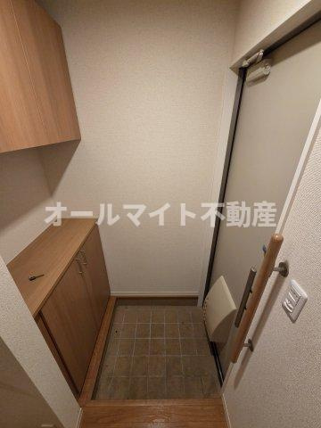 エクセレント・ステージの玄関