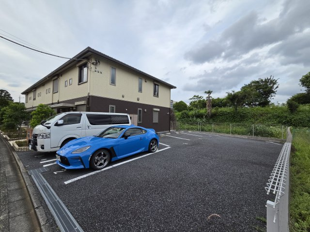 エクセレント・ステージの駐車場