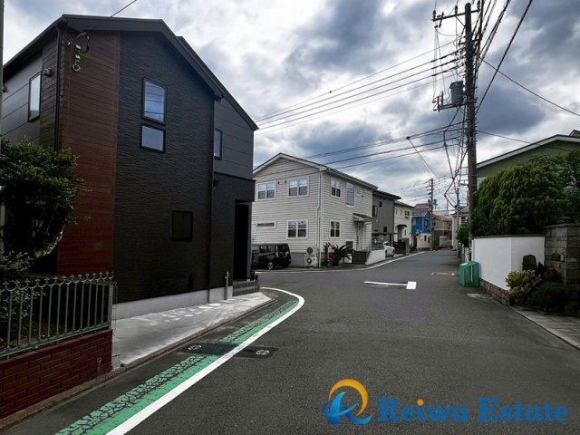 新築戸建　茅ヶ崎市浜須賀の前面道路含む現地写真