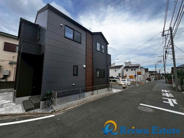 新築戸建　茅ヶ崎市浜須賀の前面道路含む現地写真