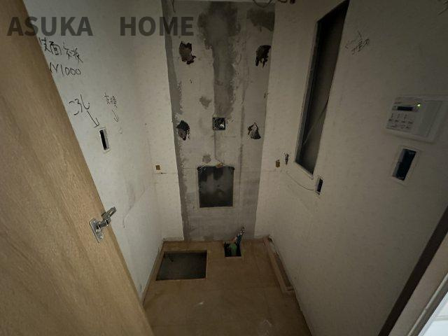 ヒルズ横浜ガーデンホームズの脱衣所|実は後から付けようとすると大変な設備のひとつです。暖房乾燥機付きの為、冬も快適ですよ。