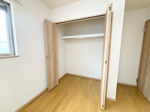新舞子大草貸家の収納