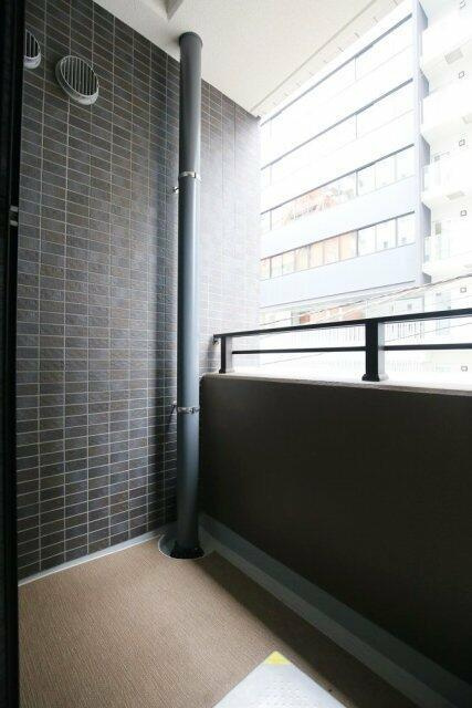 リビオレゾン千代田岩本町ルジェンテのバルコニー| 