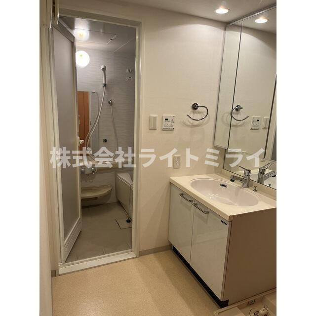 ネオマイム文京音羽の独立洗面台| 