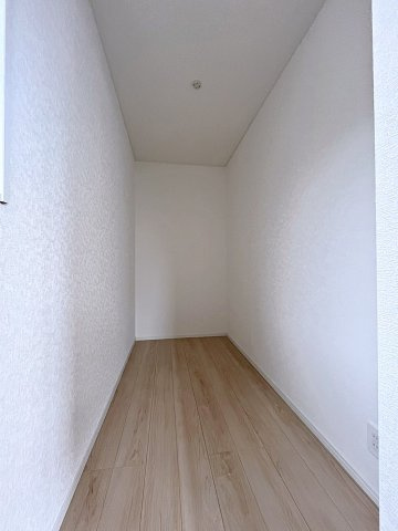 新築戸建・新築建売　福島市北沢又第10　北沢又小・信陵中の収納|奥行きがあるWICは大容量の収納スペースです！