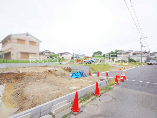 奈良市六条１丁目の新築一戸建のその他|現地写真（建物の建築工事を開始する前に撮影したものです）※現地に係員は常駐しておりません。