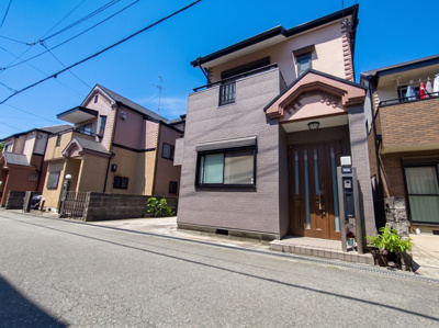 【外観】 | 豊中市北桜塚２丁目中古戸建 | こちらの物件近くの教育施設や、スーパー・公園など、物件周辺の住環境を併せてご案内させて頂きます。ぜひ、現地での暮らしをイメージなさって下さい！