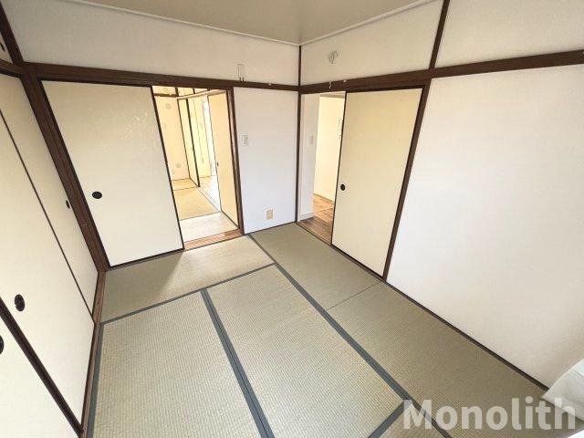 鶴山台10号棟の和室