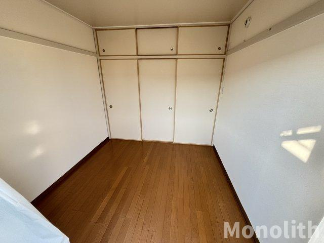 鶴山台10号棟の洋室