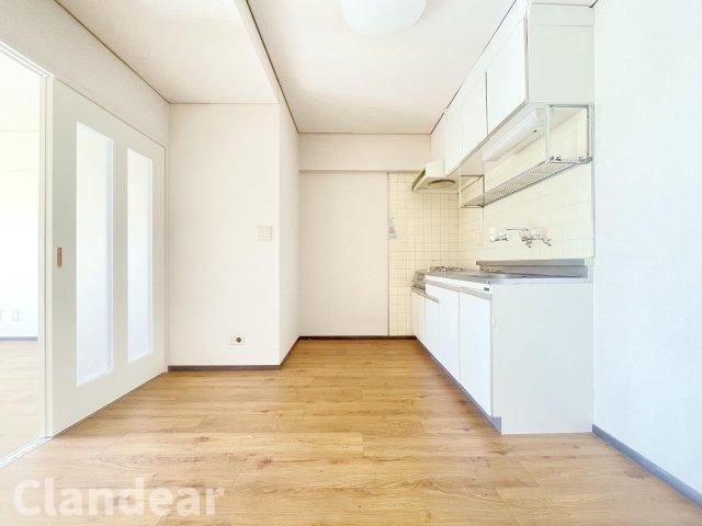 トーワ立石マンションＡ棟のキッチン|ドキドキの新生活も、安心してスタート。ぴったりの住まいを見つけませんか？クランディアが一緒に住まい選びをサポートします‼　まずは、お気軽にお問合せください　＃クランディア