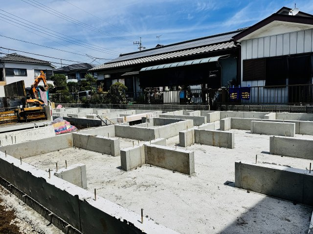 八王子市　中野町　新築一戸建て　２期の外観|～太陽光パネル搭載　周辺商業施設充実　カースペース２台あり便利です～