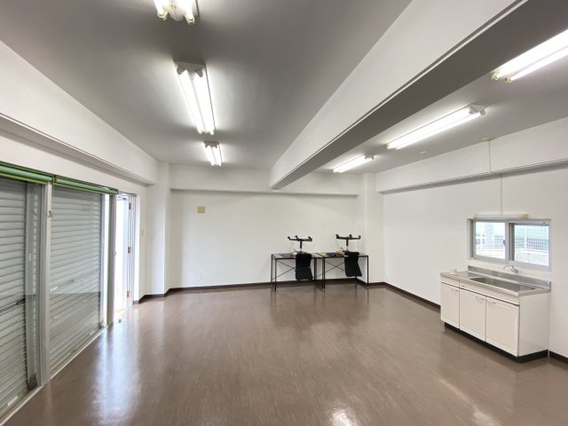 国場貸店舗の居間・リビング