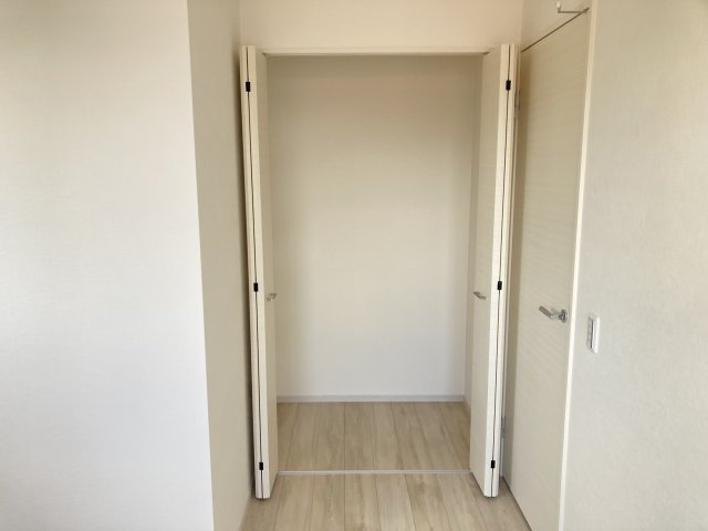 アーバンスタイル高崎市棟高町町1期　3号棟　新築住宅の収納|【イメージ画像】2階洋室3収納です