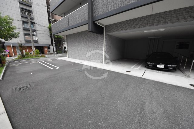 トレヴァンス梅田　豊崎小学校区の駐車場|トレヴァンス梅田　駐車場