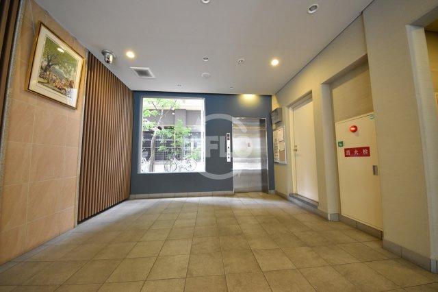 トレヴァンス梅田　豊崎小学校区のロビー|トレヴァンス梅田　ロビー