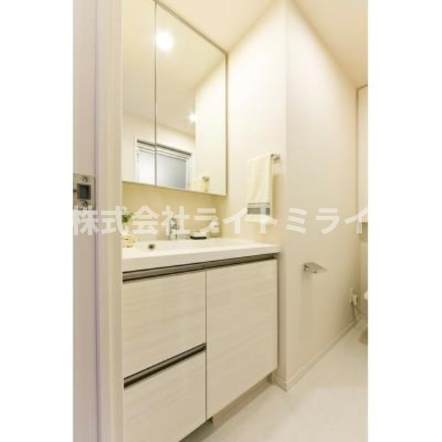 パークアクシス上野松が谷の独立洗面台|※写真は同タイプ住戸です。 