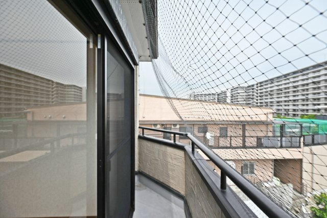 伊丹市昆陽東1丁目中古戸建│5SLDK＋駐車1台可のバルコニー|3階バルコニー
家事の合間などにホッと一息つきながら、景色を眺めるのもいいですね◎