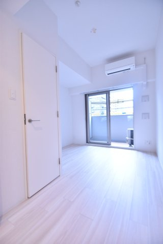 大阪市都島区東野田町１丁目の賃貸マンションの居間・リビング