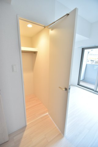 大阪市都島区東野田町１丁目の賃貸マンションの収納