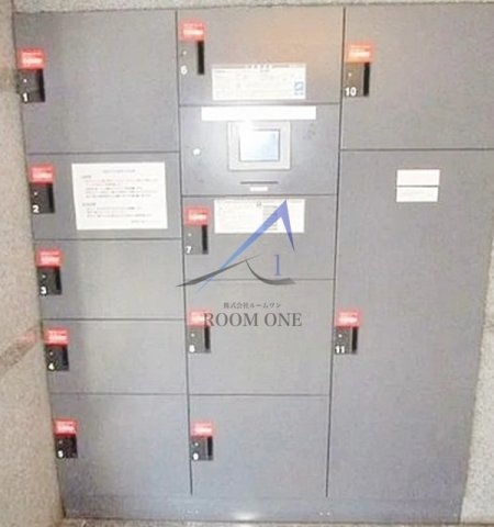 ルーブル高田馬場弐番館のその他共用部分|宅配ボックスです。