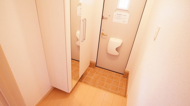 サンウエストの玄関