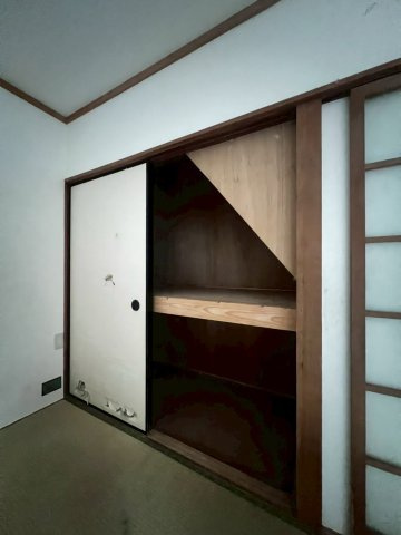 小山借家の収納