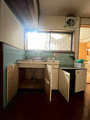 小山借家のキッチン