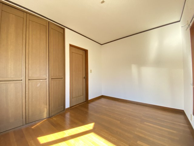 【寝室】