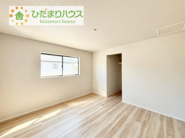 【寝室】 | 土浦市上高津2期　新築戸建　1号棟 | バルコニーに面している洋室は、主寝室にどうぞ(^^)/