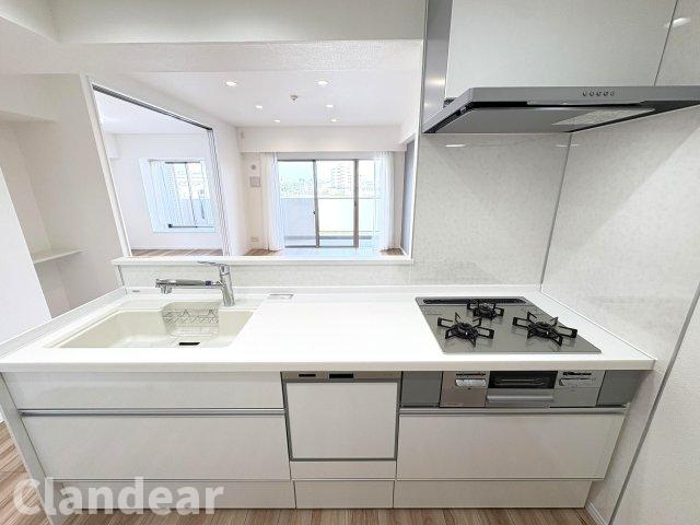 ローヤルシティ保木間のキッチン|ドキドキの新生活も、安心してスタート。ぴったりの住まいを見つけませんか？クランディアが一緒に住まい選びをサポートします‼　まずは、お気軽にお問合せください　＃クランディア