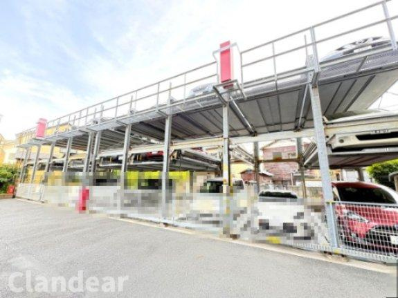 ローヤルシティ保木間の駐車場|ドキドキの新生活も、安心してスタート。ぴったりの住まいを見つけませんか？クランディアが一緒に住まい選びをサポートします‼　まずは、お気軽にお問合せください　＃クランディア