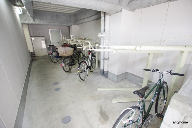 レバンガAP新大阪ステーションフロント　仲介手数料無料の駐車場