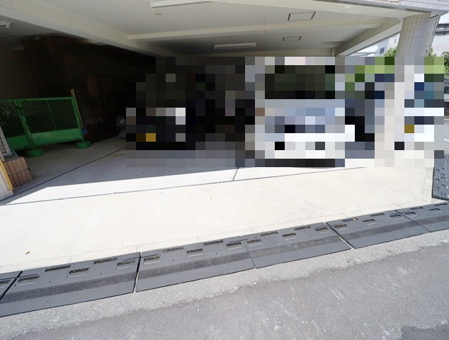 【駐車場】 | スプリングコート２