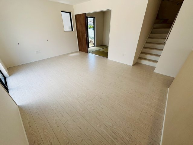 よかタウン／南区良町3丁目2期／2号棟の居間・リビング