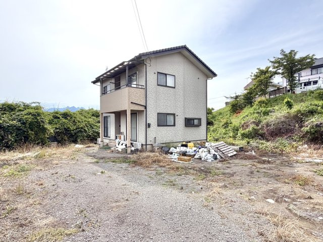 【中古戸建】渋川市北橘町小室の間取り|■外観|シンプルで洗練されたデザインは住まう人の色に染まり、個性を映し出します♪本日見学可能(*＾＾*)