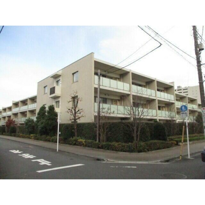 【外観】 | パークハウス杉並高井戸 | 鉄筋コンクリート造のがっちりとした建物。