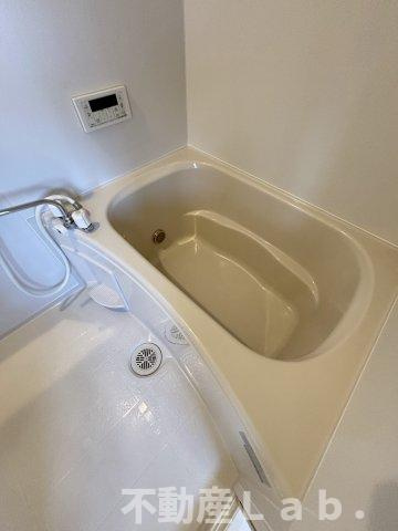 モアハピネス松山の浴室|※同一建物２階のお写真です。