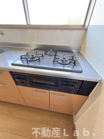 モアハピネス松山のキッチン|※同一建物２階のお写真です。
