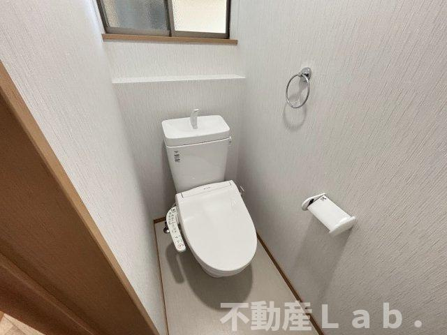 モアハピネス松山のトイレ|※同一建物２階のお写真です。