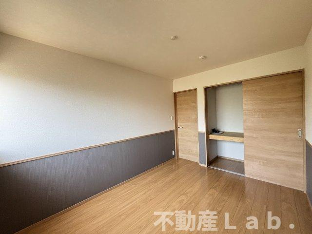 モアハピネス松山の居間・リビング|※同一建物２階のお写真です。
