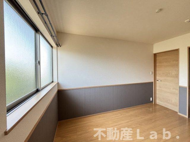 モアハピネス松山のバルコニー|※同一建物２階のお写真です。