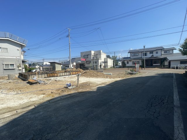 新築戸建・新築建売　米沢市木場町第1　西部小学校・第三中学校の前面道路含む現地写真