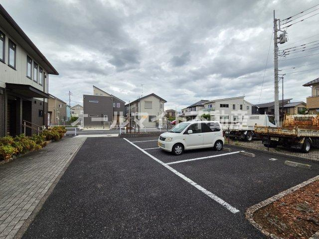 ブレジオの駐車場
