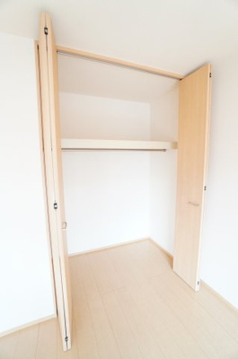 【収納】 | シャインハイツ | ※同物件・反転タイプの写真です。
