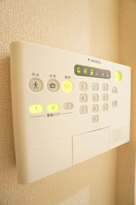 【セキュリティ】 | シャインハイツ | ※同物件・反転タイプの写真です。