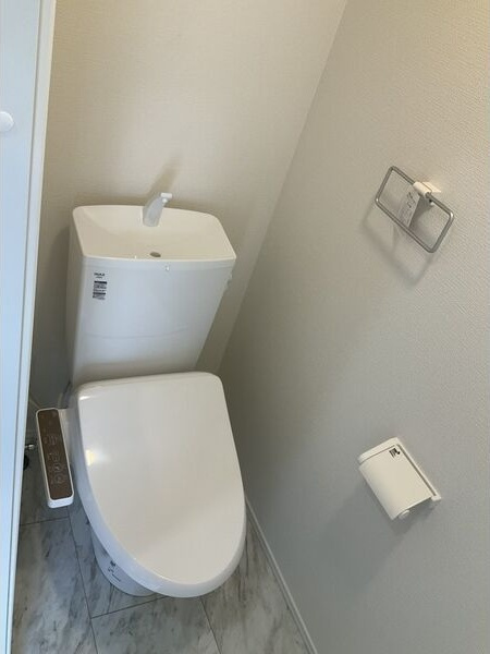 ワンリッチ金ヶ崎Bのトイレ