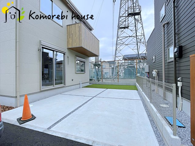 さいたま市大宮大和田町　新築一戸建て　グリーンガーデン　Aの駐車場|駐車場に車を止められます