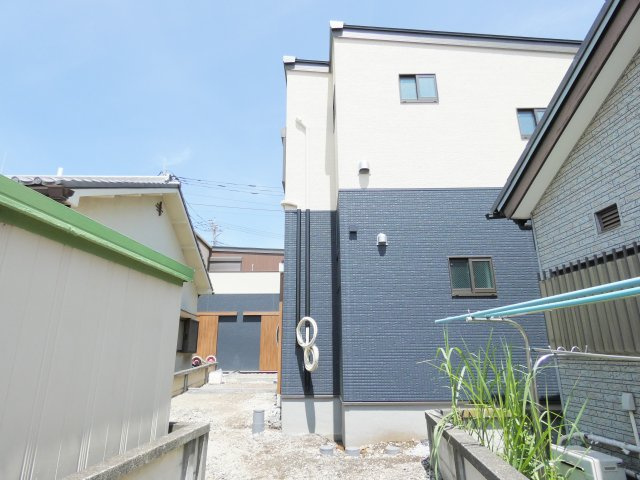 トレフル日野のエントランス