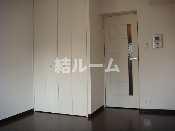 新宿区高田馬場４丁目の賃貸マンションの居間・リビング